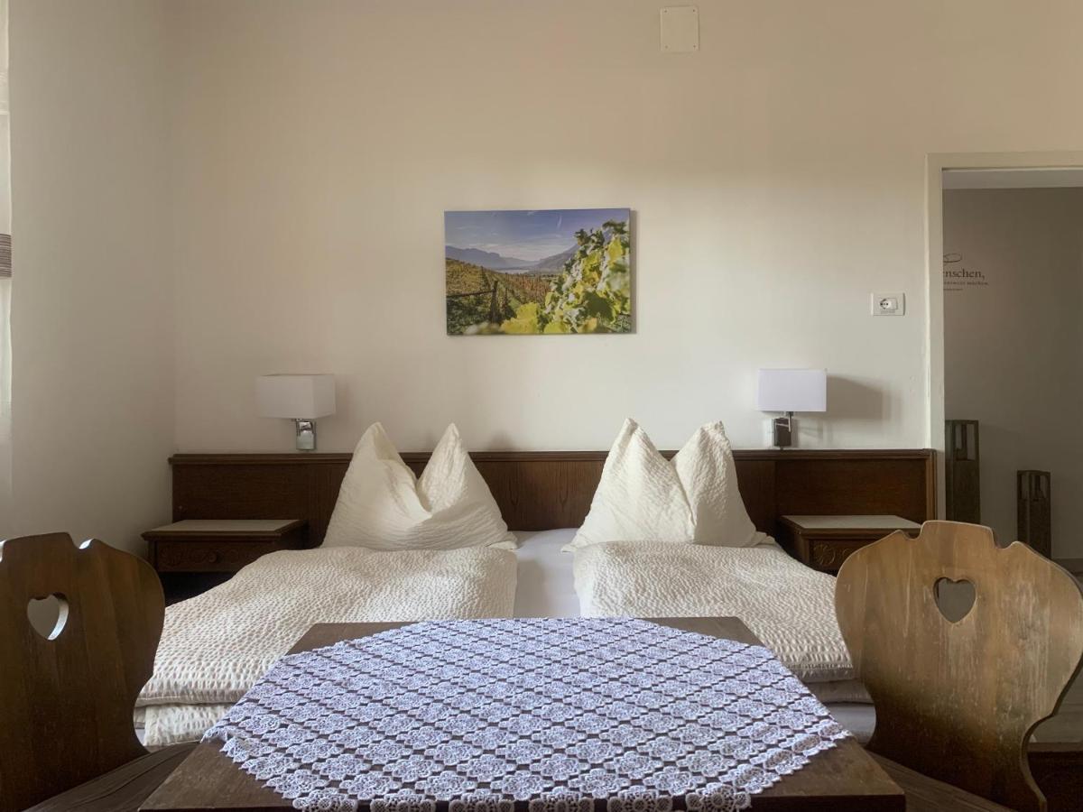 Garni Guflhof Bed & Breakfast Caldaro Bagian luar foto